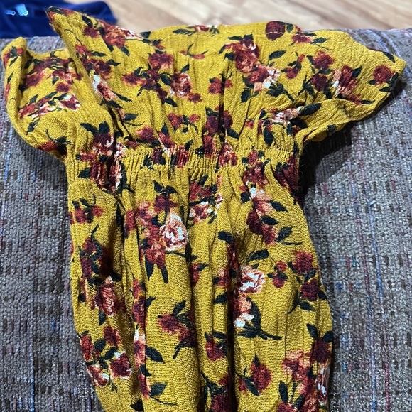 Altar’d state top - Picture 6 of 6